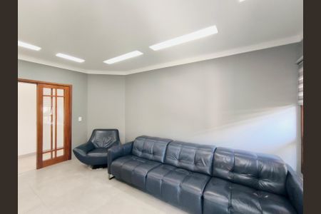 Sala de TV de casa de condomínio à venda com 4 quartos, 510m² em Loteamento Portal do Paraiso, Jundiaí