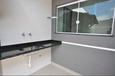 Casa à venda com 120m², 3 quartos e 2 vagasÁrea de Serviço