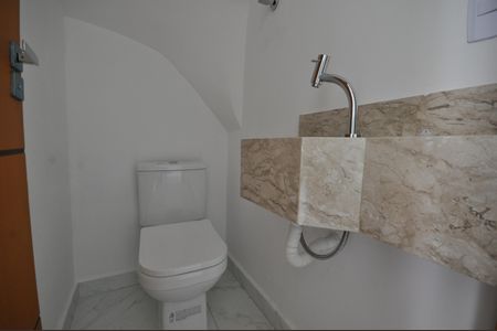 Casa à venda com 120m², 3 quartos e 2 vagasLavabo