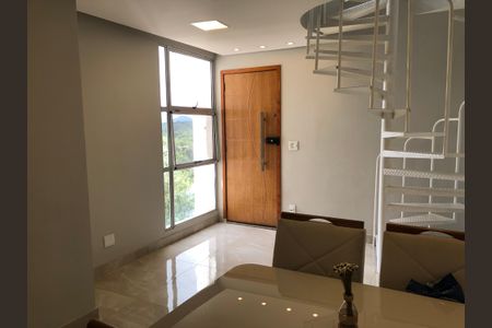 Apartamento para alugar com 2 quartos, 96m² em Frei Leopoldo, Belo Horizonte