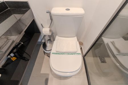 Studio à venda com 24m², 1 quarto e sem vaga Studio à venda com 24m², 1 quarto e sem vagaBanheiro