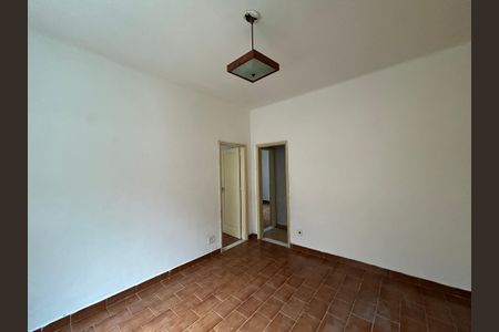 Apartamento à venda com 92m², 2 quartos e sem vagaSala