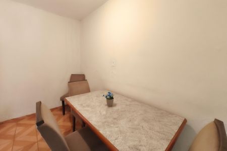 Casa à venda com 300m², 2 quartos e 1 vagaSala de Jantar