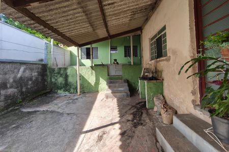 Casa à venda com 300m², 2 quartos e 1 vagaQuintal