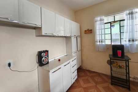 Casa à venda com 300m², 2 quartos e 1 vagaCozinha