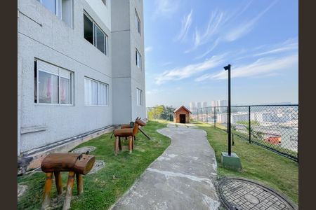 Apartamento para alugar com 42m², 2 quartos e 1 vaga Apartamento para alugar com 42m², 2 quartos e 1 vagaÁrea comum - Playground