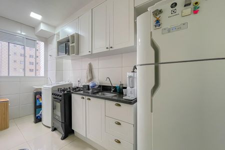 Apartamento para alugar com 42m², 2 quartos e 1 vaga Apartamento para alugar com 42m², 2 quartos e 1 vagaCozinha e Área de Serviço
