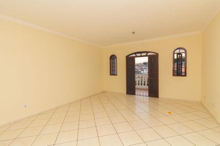 Casa para alugar com 250m², 2 quartos e sem vagaSuíte