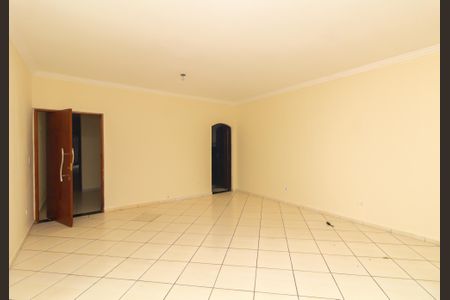 Sala de casa para alugar com 2 quartos, 250m² em Jardim Centenario, São Paulo