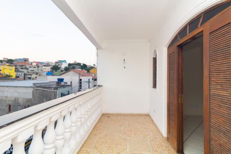 Varanda de casa para alugar com 2 quartos, 250m² em Jardim Centenario, São Paulo