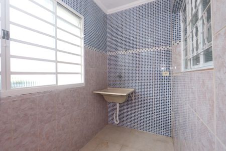 Casa para alugar com 120m², 2 quartos e 1 vagaÁrea de Serviço