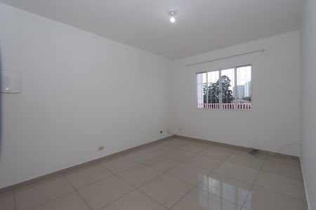 Sala de casa para alugar com 2 quartos, 120m² em Vila California, São Paulo