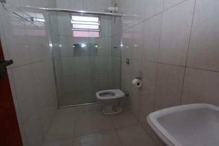 Casa para alugar com 120m², 2 quartos e 1 vagaBanheiro