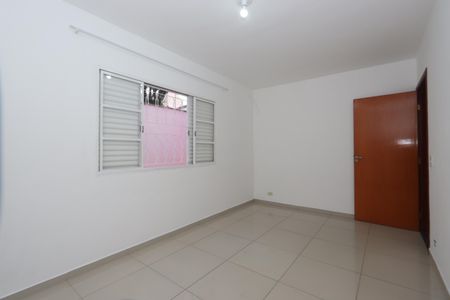 Casa para alugar com 120m², 2 quartos e 1 vagaQuarto 1