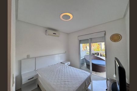 Casa de condomínio à venda com 290m², 4 quartos e 3 vagasSuíte 1