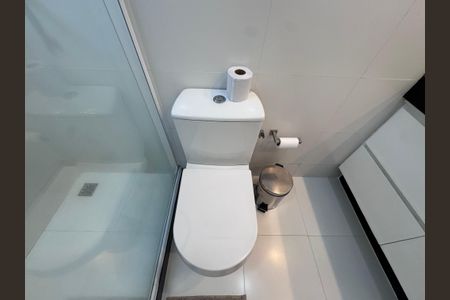 Casa de condomínio à venda com 290m², 4 quartos e 3 vagasSuíte 2