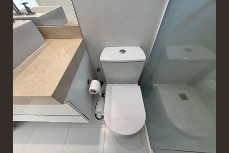 Casa de condomínio à venda com 290m², 4 quartos e 3 vagasSuíte 3 - Banheiro