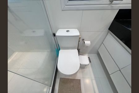 Casa de condomínio à venda com 290m², 4 quartos e 3 vagasSuíte 1 - Banheiro