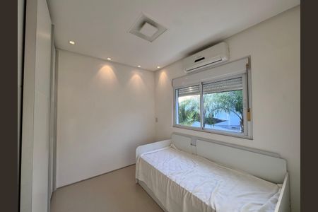 Casa de condomínio à venda com 290m², 4 quartos e 3 vagasSuíte 3 