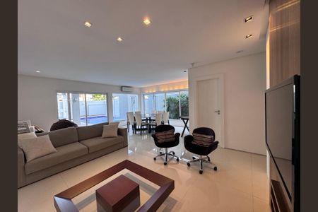 Sala de casa de condomínio à venda com 4 quartos, 290m² em Vargem Grande, Rio de Janeiro