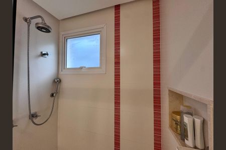 Casa de condomínio à venda com 290m², 4 quartos e 3 vagasSuíte 3 - Banheiro
