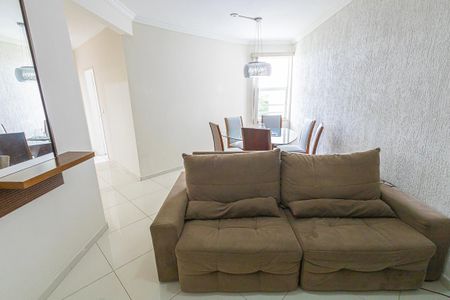 sala de apartamento para alugar com 2 quartos, 80m² em Itapoã, Belo Horizonte