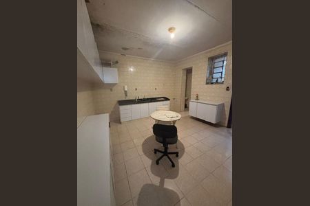 Casa à venda com 2 quartos, 160m² em Vila Bertioga, São Paulo