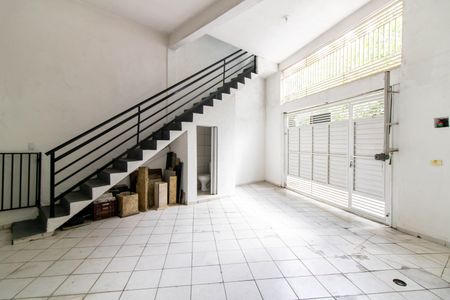 Casa para alugar com 80m², 2 quartos e 2 vagas Casa para alugar com 80m², 2 quartos e 2 vagasGaragem
