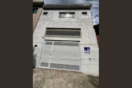Casa para alugar com 80m², 2 quartos e 2 vagas Casa para alugar com 80m², 2 quartos e 2 vagasPlaca