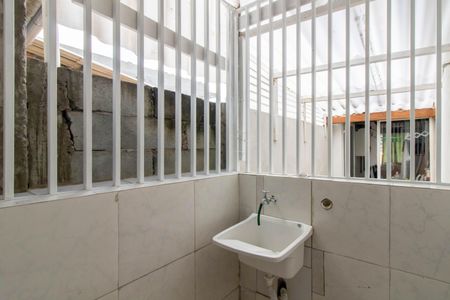 Casa para alugar com 80m², 2 quartos e 2 vagas Casa para alugar com 80m², 2 quartos e 2 vagasArea de Serviço