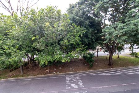 Vista da Sala de casa para alugar com 2 quartos, 80m² em Parque Continental I, Guarulhos