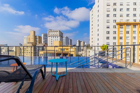 Studio para alugar com 26m², 1 quarto e sem vaga Studio para alugar com 26m², 1 quarto e sem vagaPiscina