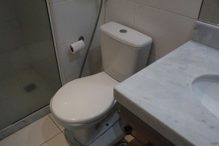 Apartamento à venda com 70m², 2 quartos e 1 vagaBanheiro 2