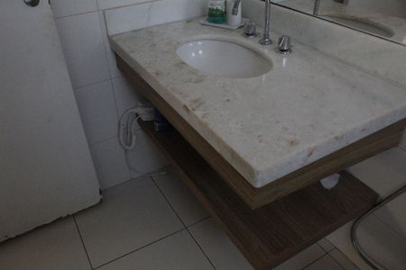 Apartamento à venda com 70m², 2 quartos e 1 vagaBanheiro 1