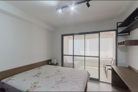 Studio para alugar com 32m², 1 quarto e sem vaga Studio para alugar com 32m², 1 quarto e sem vagaSala/Quarto