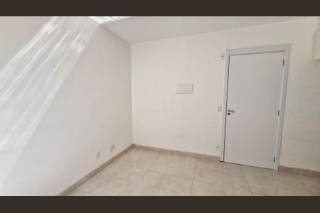 Sala de apartamento para alugar com 2 quartos, 38m² em Socorro, São Paulo