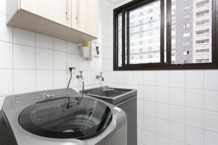 Apartamento à venda com 56m², 2 quartos e 1 vagaÁrea de Serviço 