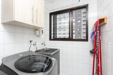 Apartamento à venda com 56m², 2 quartos e 1 vagaÁrea de Serviço 