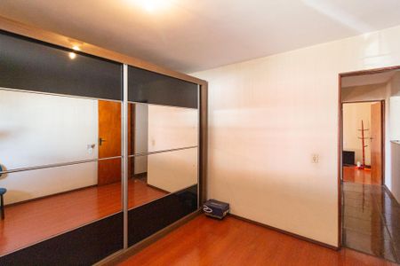 Quarto 1 de casa para alugar com 3 quartos, 104m² em Vila Lourdes, Carapicuíba