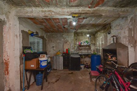 Casa à venda com 110m², 3 quartos e 1 vagaÁrea de Serviço