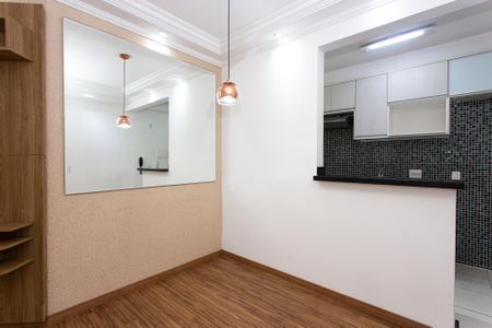 Sala de apartamento para alugar com 2 quartos, 52m² em Jardim Henriqueta, Taboão da Serra