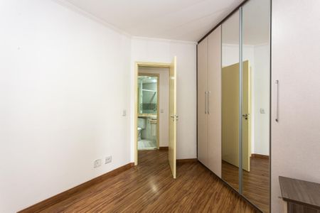 Quarto 1 de apartamento para alugar com 2 quartos, 52m² em Jardim Henriqueta, Taboão da Serra