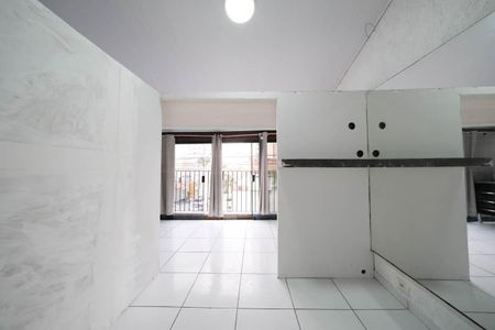 Kitnet de casa para alugar com 1 quarto, 30m² em Vila Santana, São Paulo