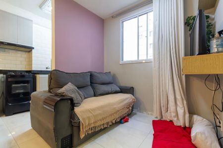 Sala de apartamento para alugar com 2 quartos, 42m² em Guaiauna, São Paulo