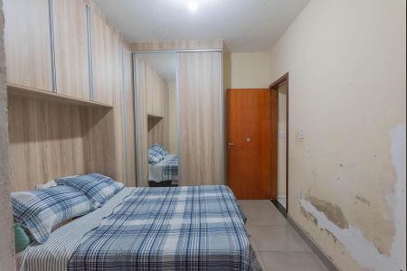Casa à venda com 102m², 4 quartos e 1 vaga Casa à venda com 102m², 4 quartos e 1 vagaSuíte