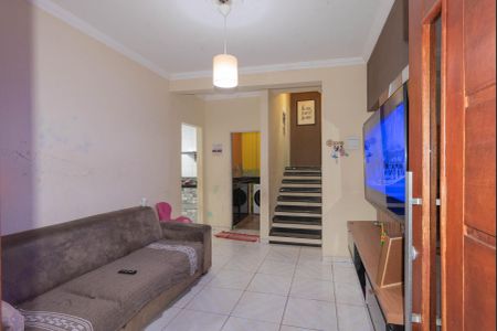Casa à venda com 102m², 4 quartos e 1 vaga Casa à venda com 102m², 4 quartos e 1 vagaSala