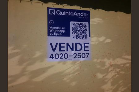 Casa à venda com 102m², 4 quartos e 1 vaga Casa à venda com 102m², 4 quartos e 1 vagaPlaquinha