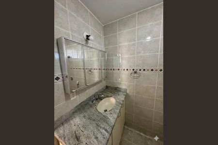 Banheiro  de apartamento à venda com 3 quartos, 98m² em Jardim Chapadão, Campinas