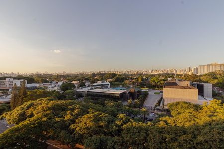 Apartamento à venda com 238m², 3 quartos e 3 vagasVista