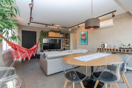 Sala/ Cozinha de apartamento à venda com 1 quarto, 63m² em Itaim Bibi, São Paulo